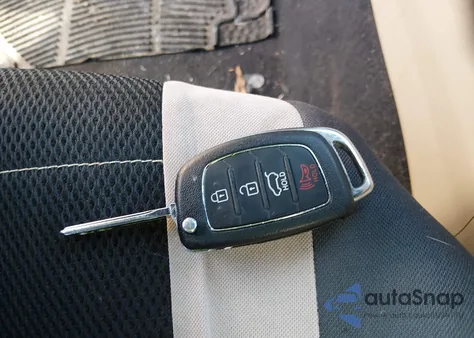 2016 Hyundai Sonata z USA, uszkodzony, nr VIN 5NPE24AF7GH394975